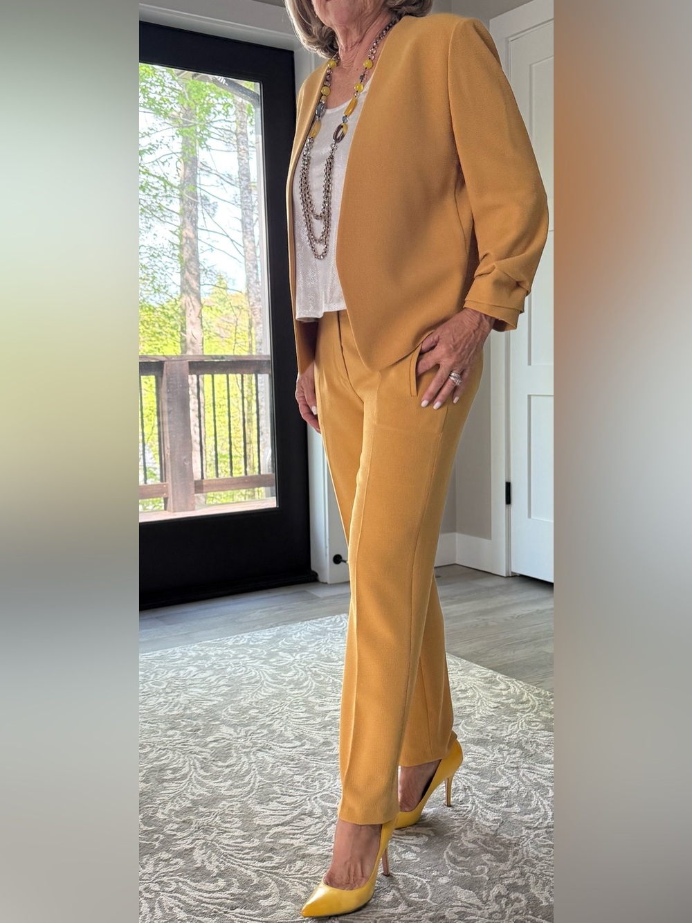 Elegant Women's Pantsuit